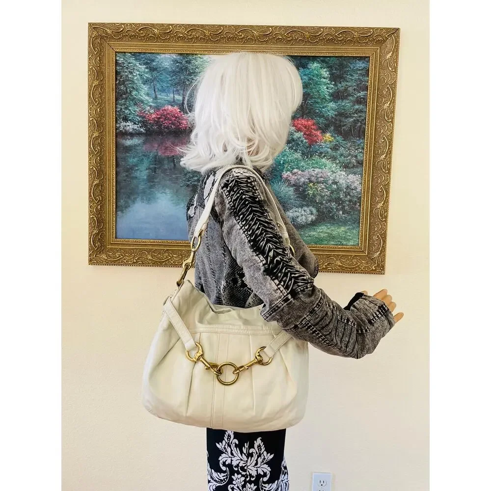 Authentic COACH Hampton white leather stitched Tote F10205 and wallet bundle